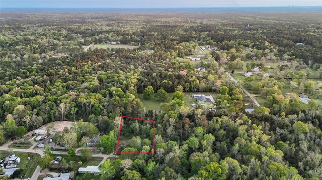 13170 Creekwood Ln, Conroe, TX 77306