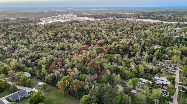 13170 Creekwood Ln, Conroe, TX 77306