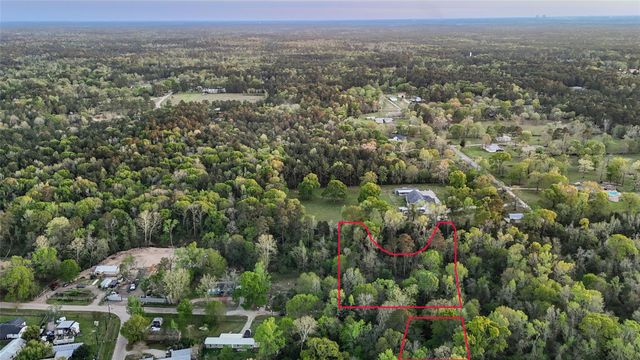 13170 Creekwood Ln, Conroe, TX 77306