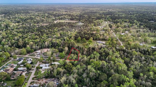 13170 Creekwood Ln, Conroe, TX 77306