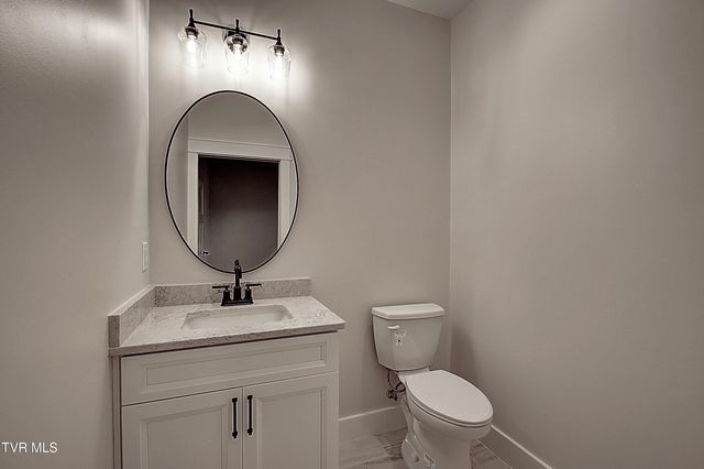 40 Glaze Farm Way, Johnson City, TN 37601