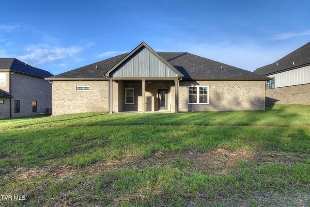 40 Glaze Farm Way, Johnson City, TN 37601