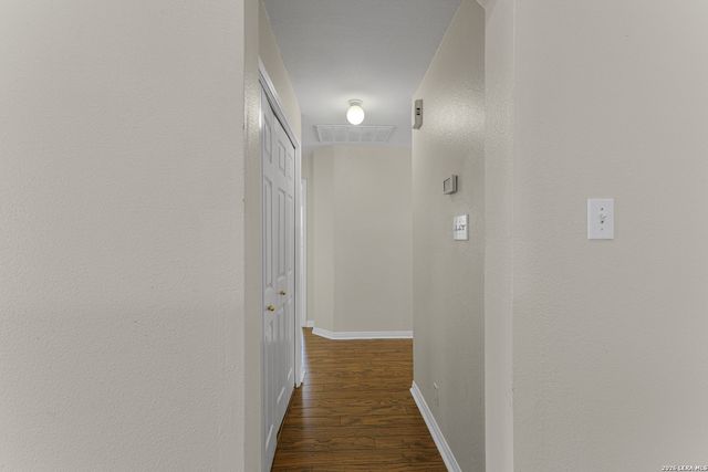11 Bedford Oaks, San Antonio, TX 78254
