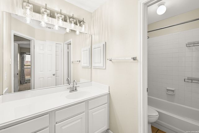 11 Bedford Oaks, San Antonio, TX 78254