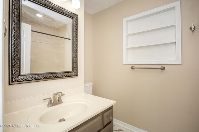 5513 Sioux Drive, Ocean Springs, MS 39564