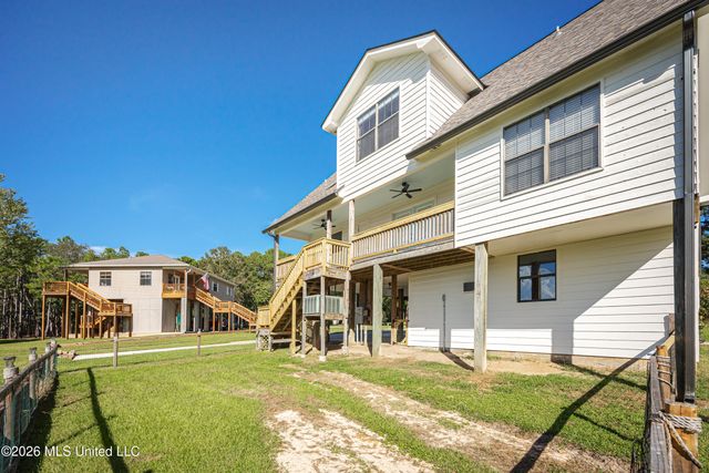 5513 Sioux Drive, Ocean Springs, MS 39564