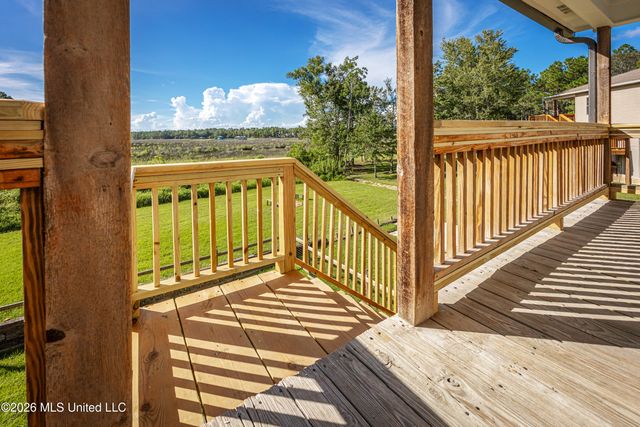 5513 Sioux Drive, Ocean Springs, MS 39564