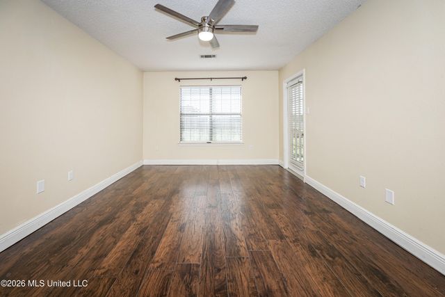 5513 Sioux Drive, Ocean Springs, MS 39564