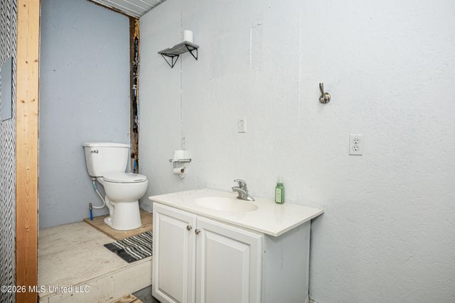 5513 Sioux Drive, Ocean Springs, MS 39564
