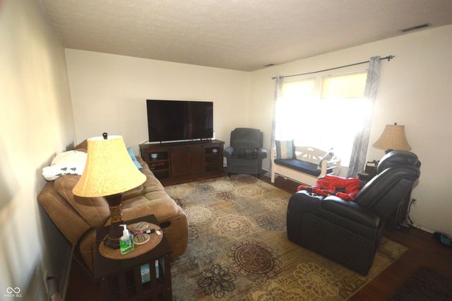 8537 Country Meadows Drive, Indianapolis, IN 46234