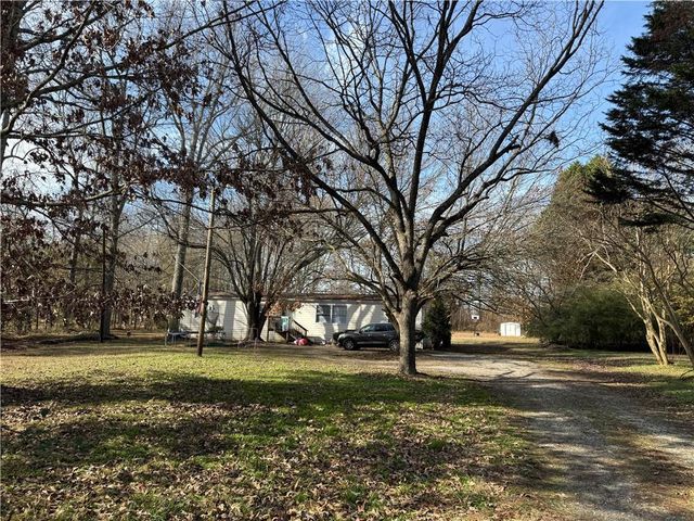 305 Brand Road SW, Loganville, GA 30052