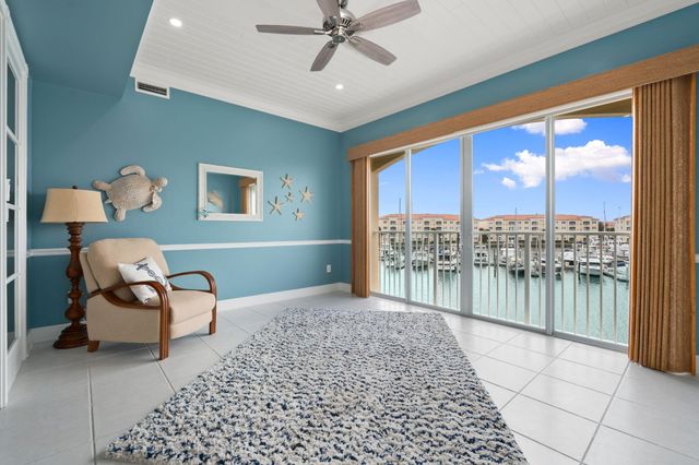 9 Harbour Isle Drive E 305, Hutchinson Island, FL 34949