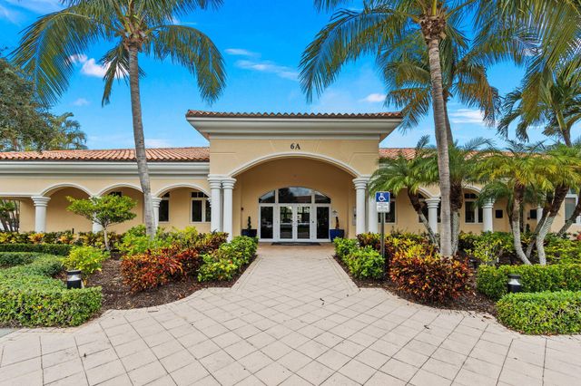 9 Harbour Isle Drive E 305, Hutchinson Island, FL 34949