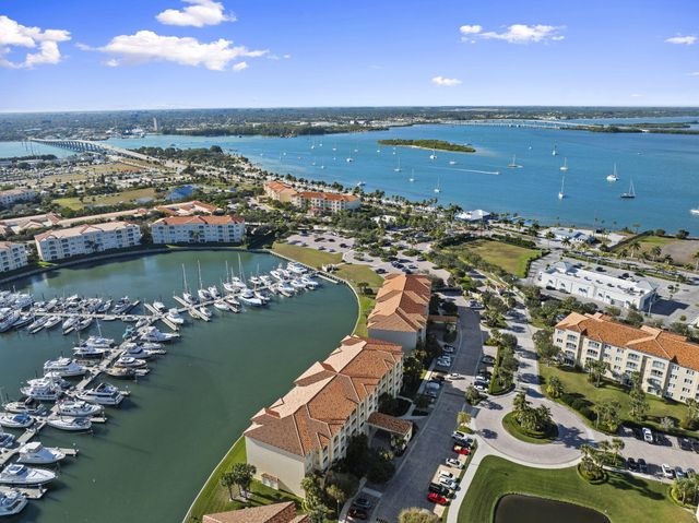 9 Harbour Isle Drive E 305, Hutchinson Island, FL 34949