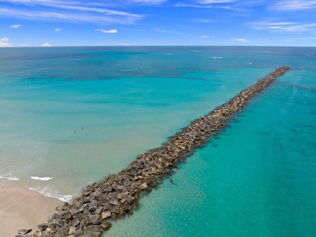 9 Harbour Isle Drive E 305, Hutchinson Island, FL 34949