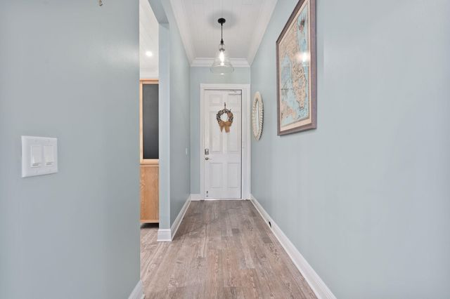 9 Harbour Isle Drive E 305, Hutchinson Island, FL 34949