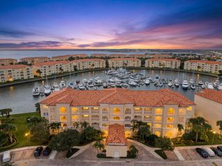 9 Harbour Isle Drive E 305, Hutchinson Island, FL 34949