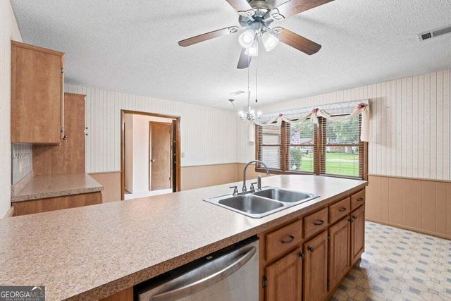 115 Foxfire Drive, Warner Robins, GA 31093