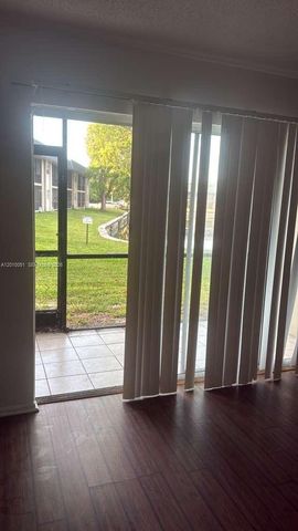 7910 N Colony Cir N 101, Tamarac, FL 33321