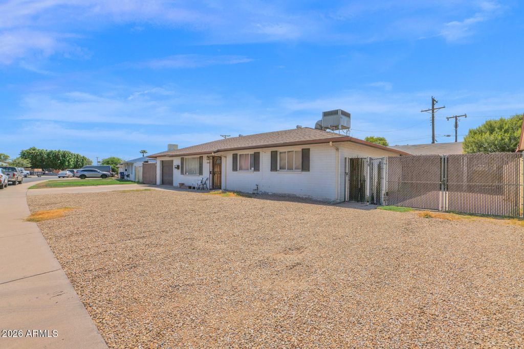 5838 N 64TH Drive, Glendale, AZ 85301 — exterior