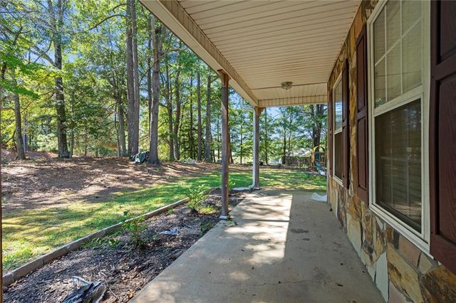 55 Ashland Farm Road, Oxford, GA 30054
