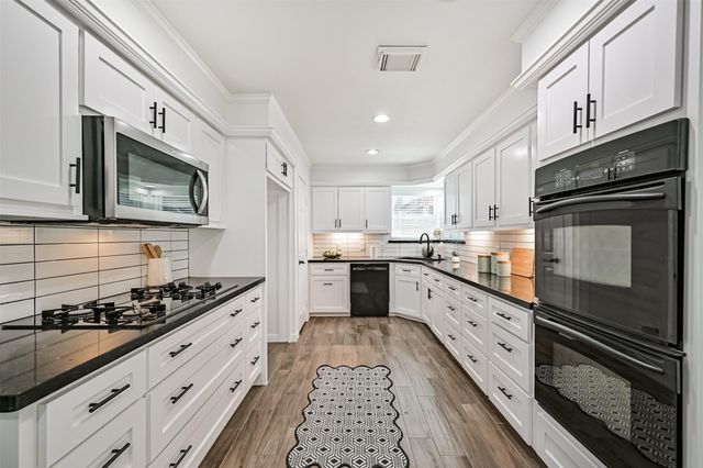 10514 Sagewillow Lane, Houston, TX 77089