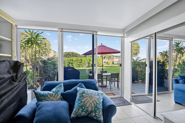 2400 NE 1st Lane 102, Boynton Beach, FL 33435