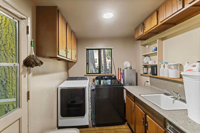 1148 Saturn Way, Crestline, CA 92325