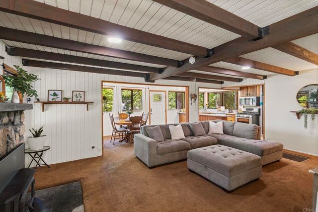 1148 Saturn Way, Crestline, CA 92325