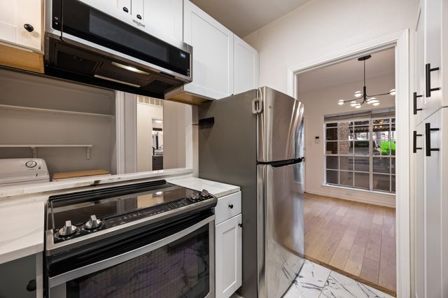 9801 Royal Lane 701, Dallas, TX 75231