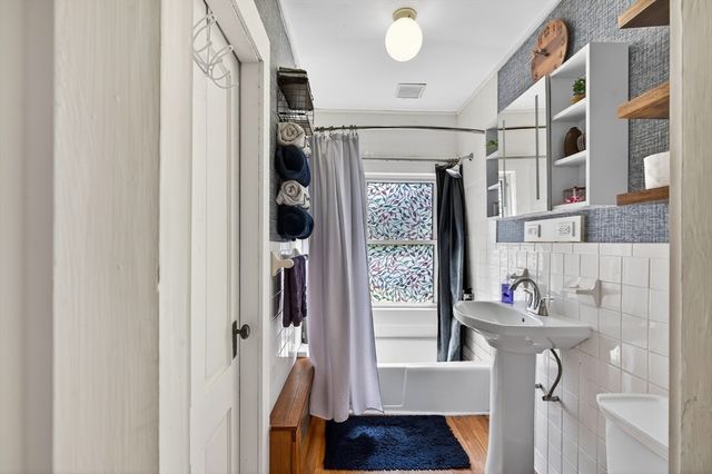37 Wachusett, Fitchburg, MA 01420