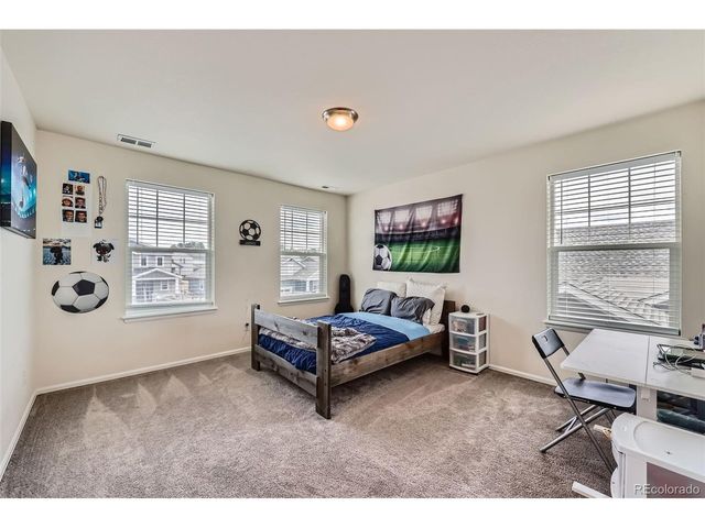 935 Peach Leaf Ln, Elizabeth, CO 80107