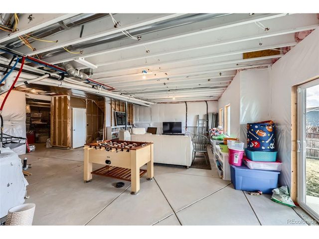 935 Peach Leaf Ln, Elizabeth, CO 80107