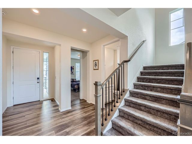 935 Peach Leaf Ln, Elizabeth, CO 80107