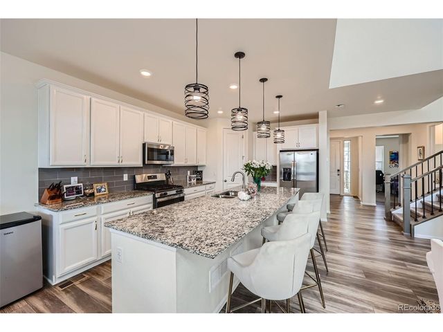 935 Peach Leaf Ln, Elizabeth, CO 80107