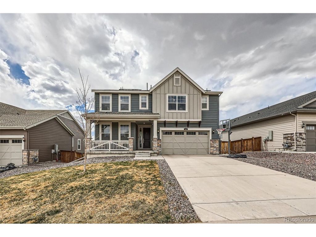 935 Peach Leaf Ln, Elizabeth, CO 80107