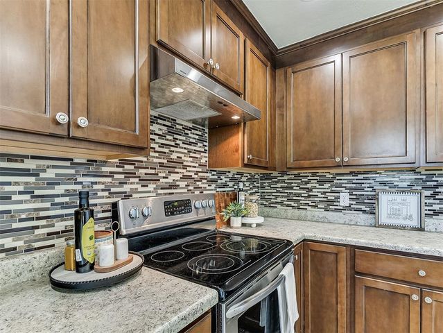 1537 Kingsgate Road, Oklahoma City, OK 73159