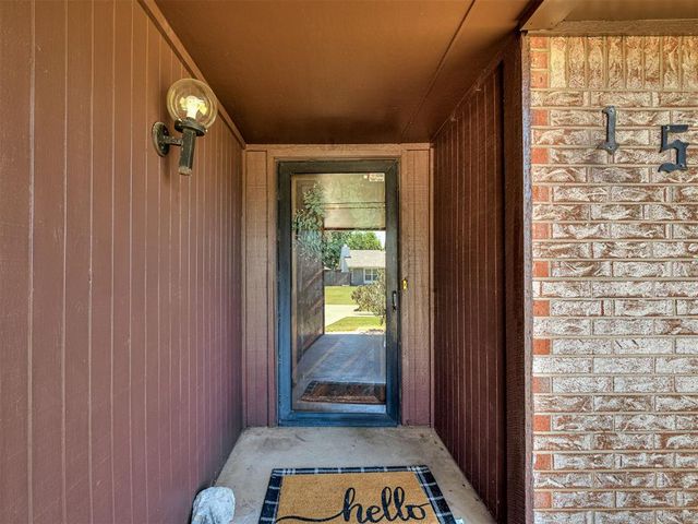 1537 Kingsgate Road, Oklahoma City, OK 73159