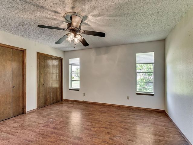 1537 Kingsgate Road, Oklahoma City, OK 73159