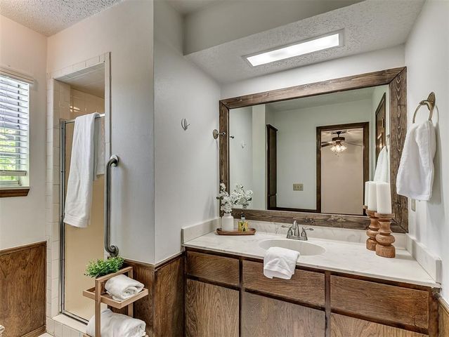 1537 Kingsgate Road, Oklahoma City, OK 73159