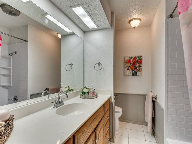 1537 Kingsgate Road, Oklahoma City, OK 73159