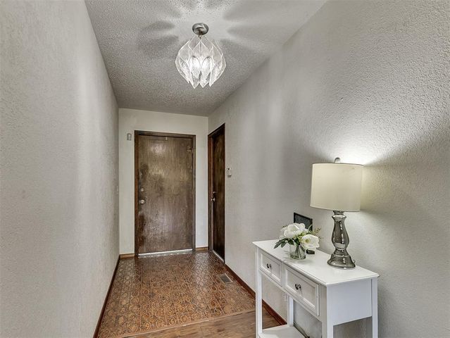 1537 Kingsgate Road, Oklahoma City, OK 73159