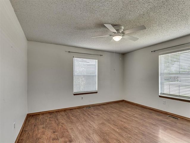 1537 Kingsgate Road, Oklahoma City, OK 73159