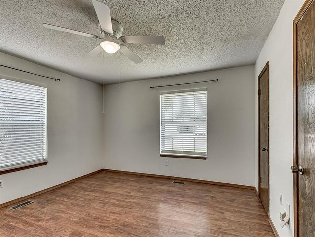 1537 Kingsgate Road, Oklahoma City, OK 73159