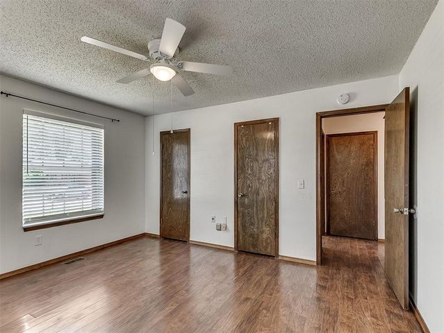 1537 Kingsgate Road, Oklahoma City, OK 73159