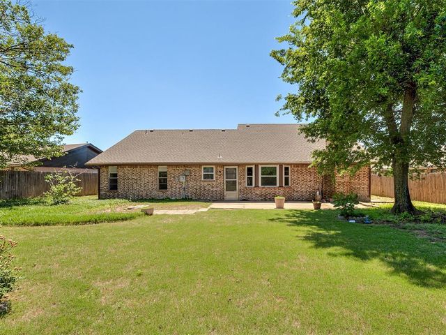 1537 Kingsgate Road, Oklahoma City, OK 73159