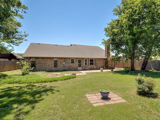1537 Kingsgate Road, Oklahoma City, OK 73159