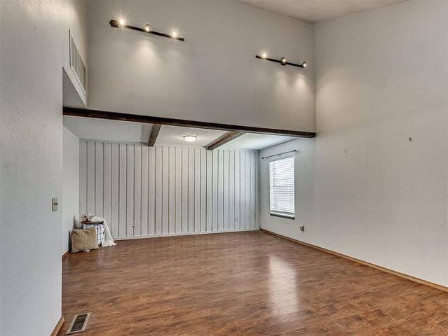 1537 Kingsgate Road, Oklahoma City, OK 73159