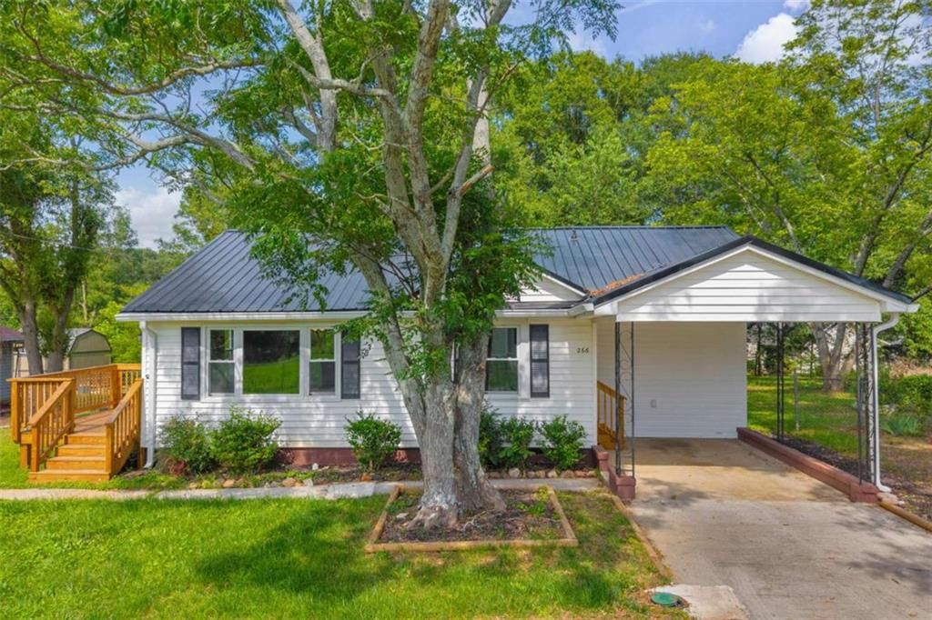 266 Randall Street, Lavonia, GA 30553