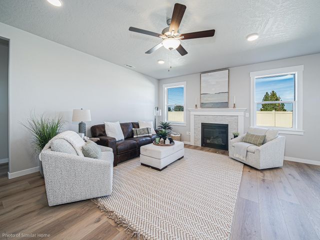 302 Apple Tree Ct, Cheney, WA 99004